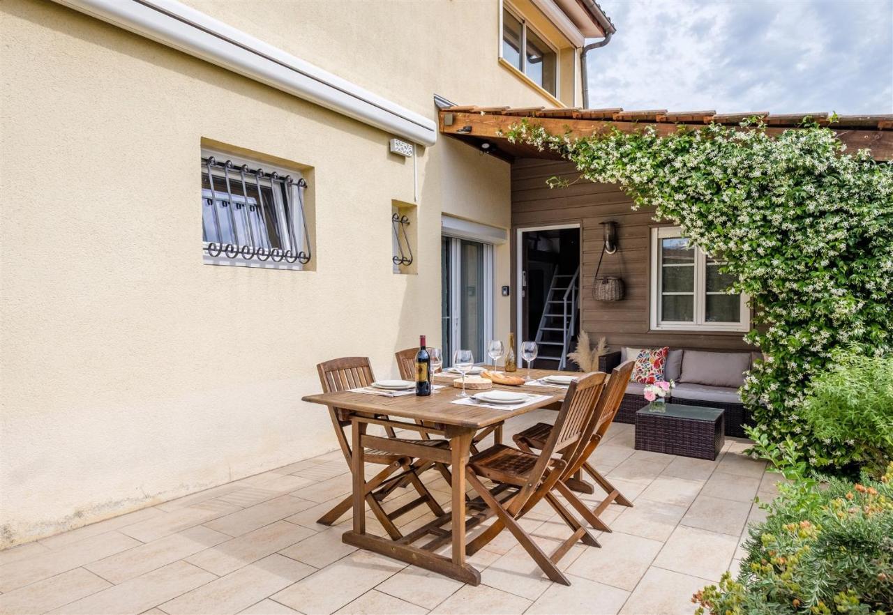 Les Suites d'Aliénor, Suite Mezzanine Pessac Exterior foto