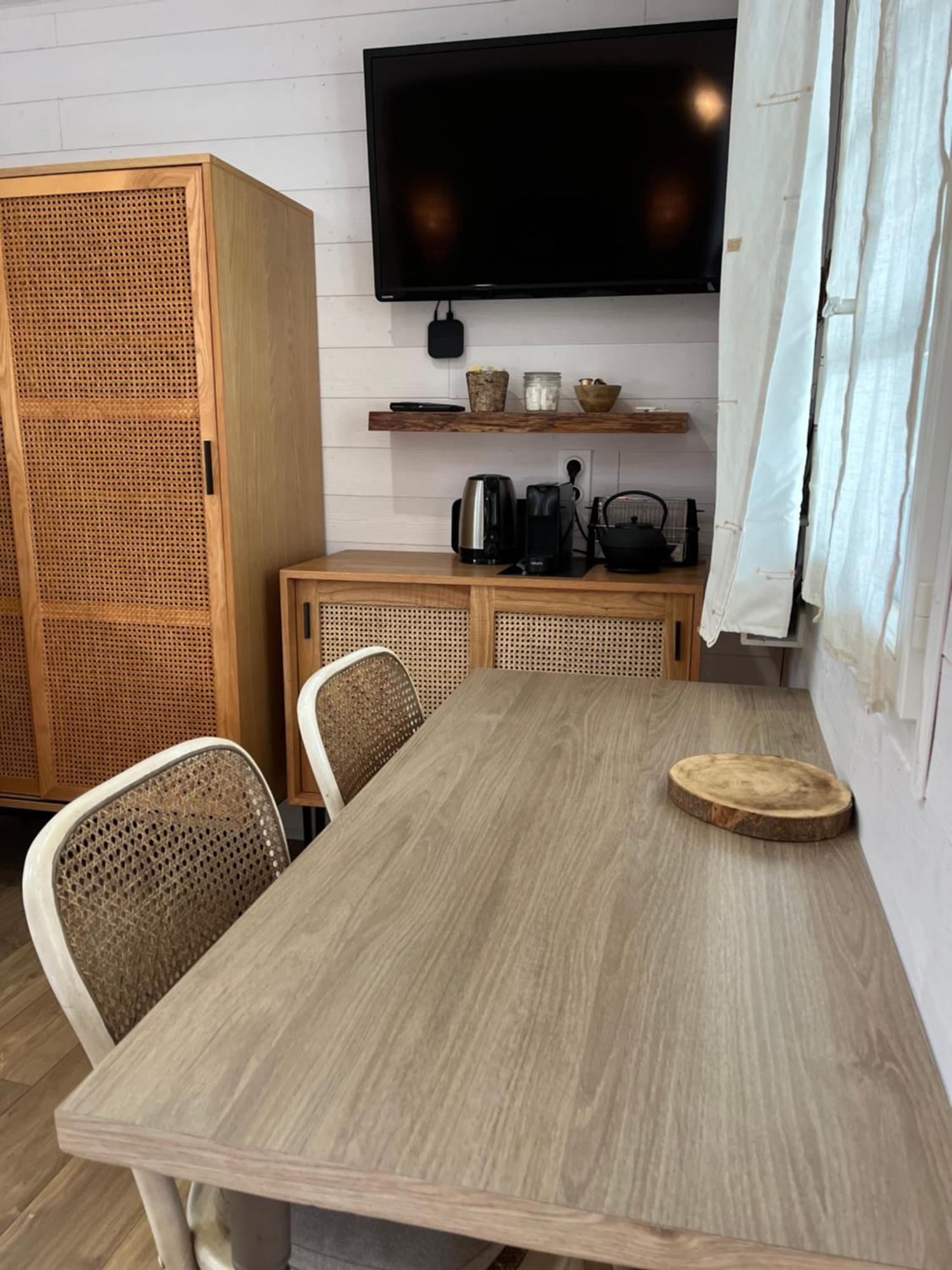 Les Suites d'Aliénor, Suite Mezzanine Pessac Exterior foto