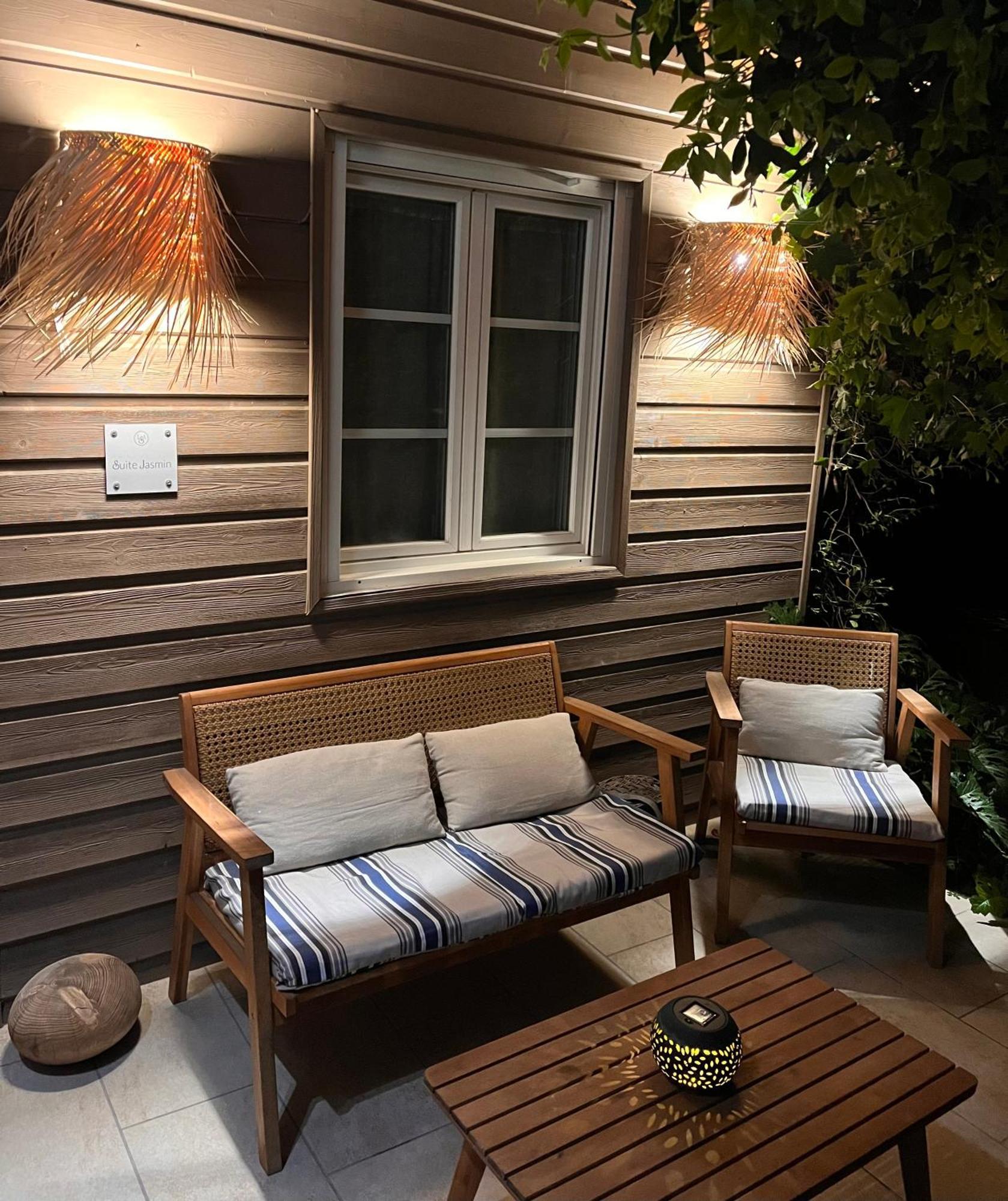 Les Suites d'Aliénor, Suite Mezzanine Pessac Exterior foto