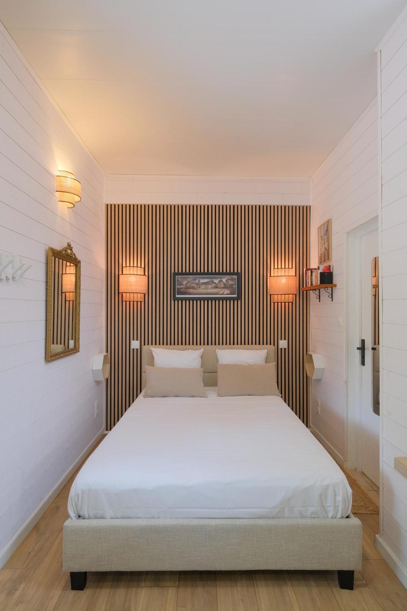 Les Suites d'Aliénor, Suite Mezzanine Pessac Exterior foto