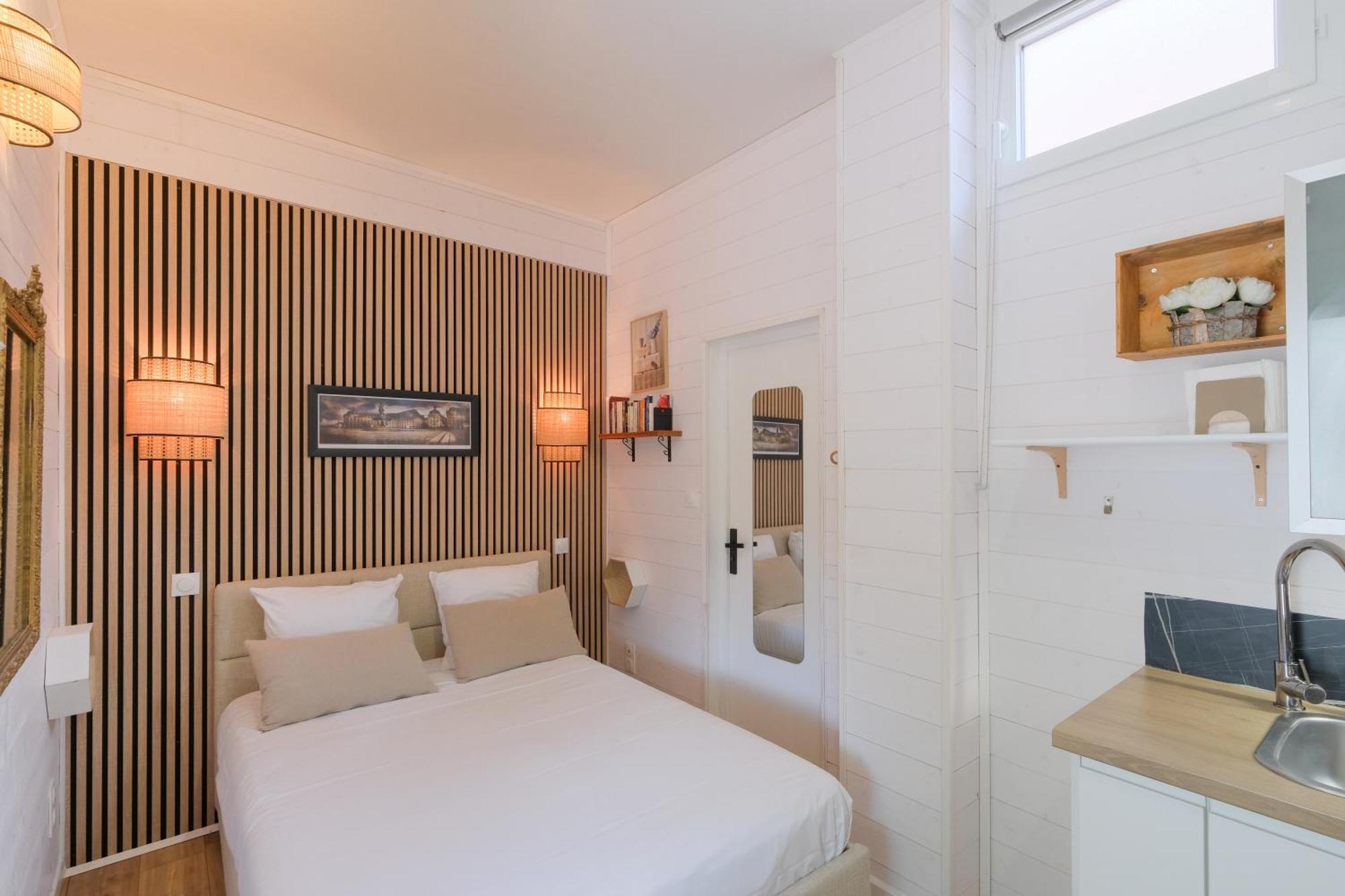 Les Suites d'Aliénor, Suite Mezzanine Pessac Exterior foto