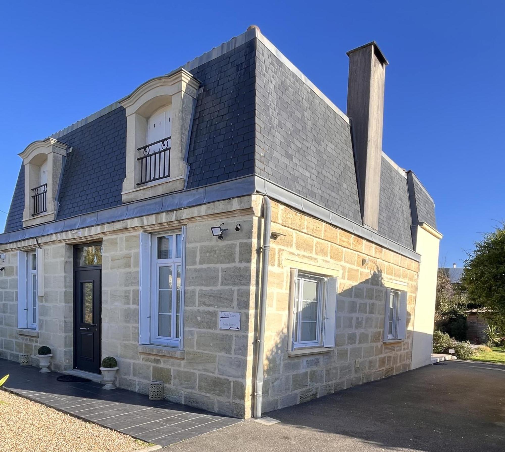 Les Suites d'Aliénor, Suite Mezzanine Pessac Exterior foto